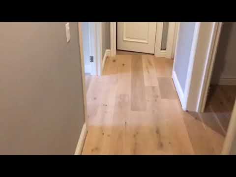 Wide oak floorboards - Elevating Spaces with Timeless Beauty