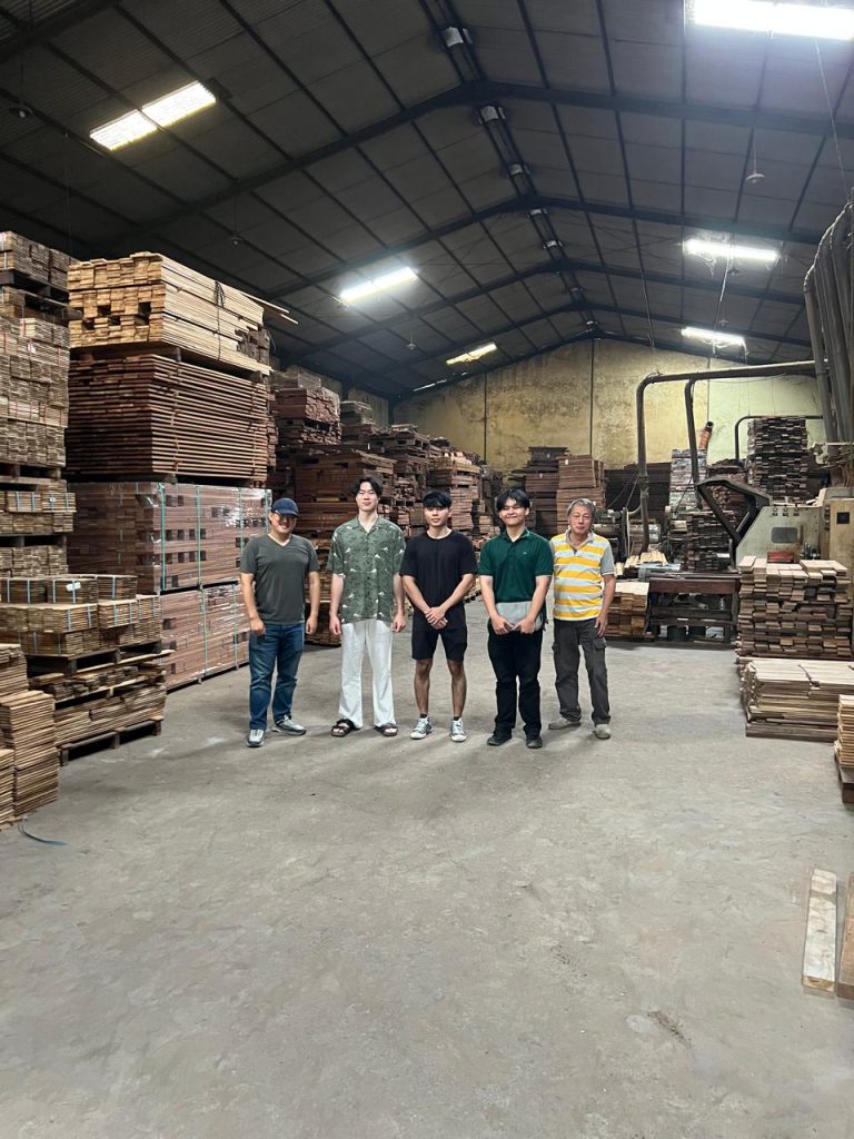 pesan decking kayu ulin langsung pabrik