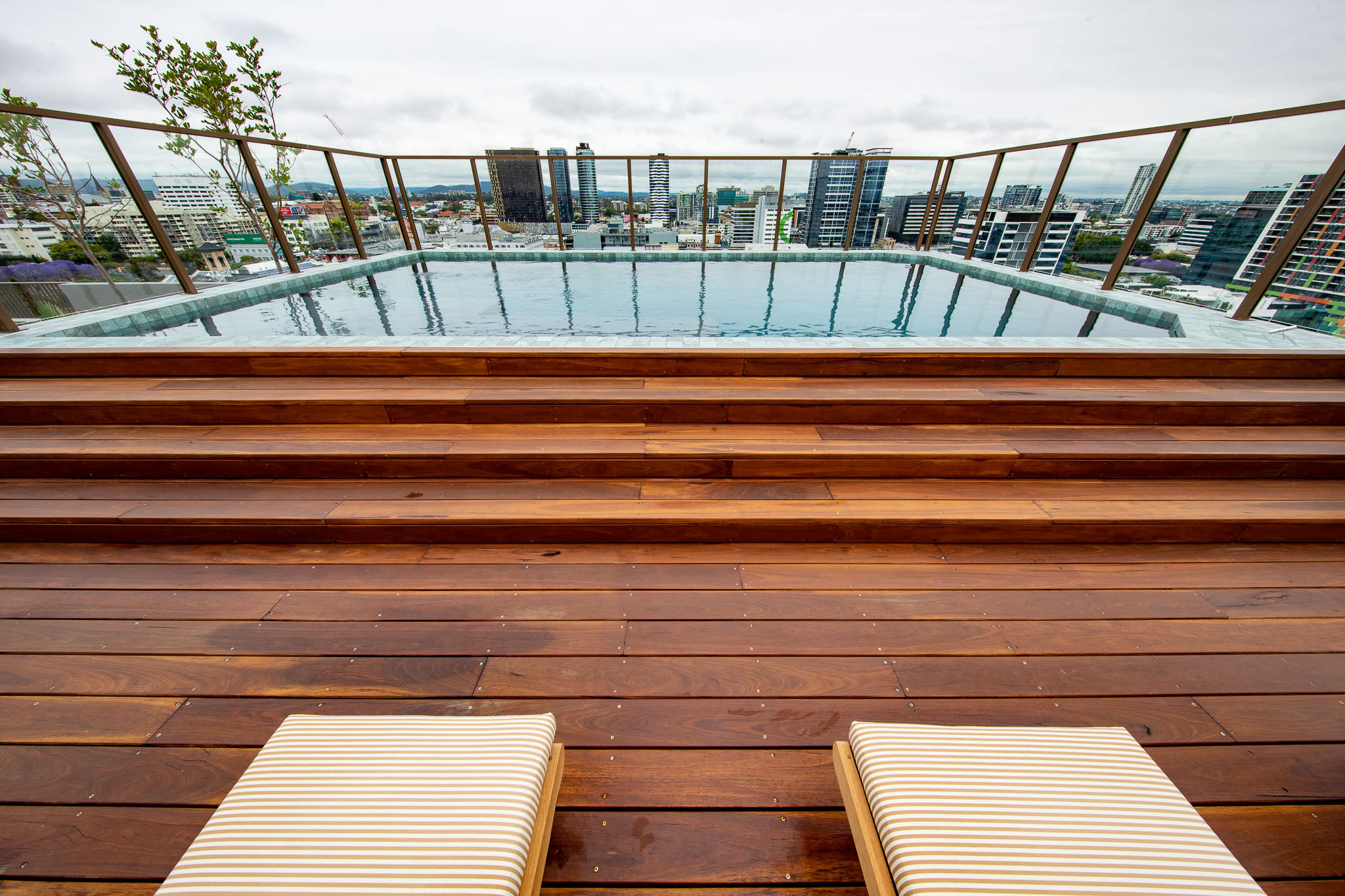 decking kayu Bandung